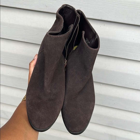 Vince Camuto | Gaviren Dark Brown Leather Suede Ankle Booties Minimalist Size 9 - Picture 8 of 11